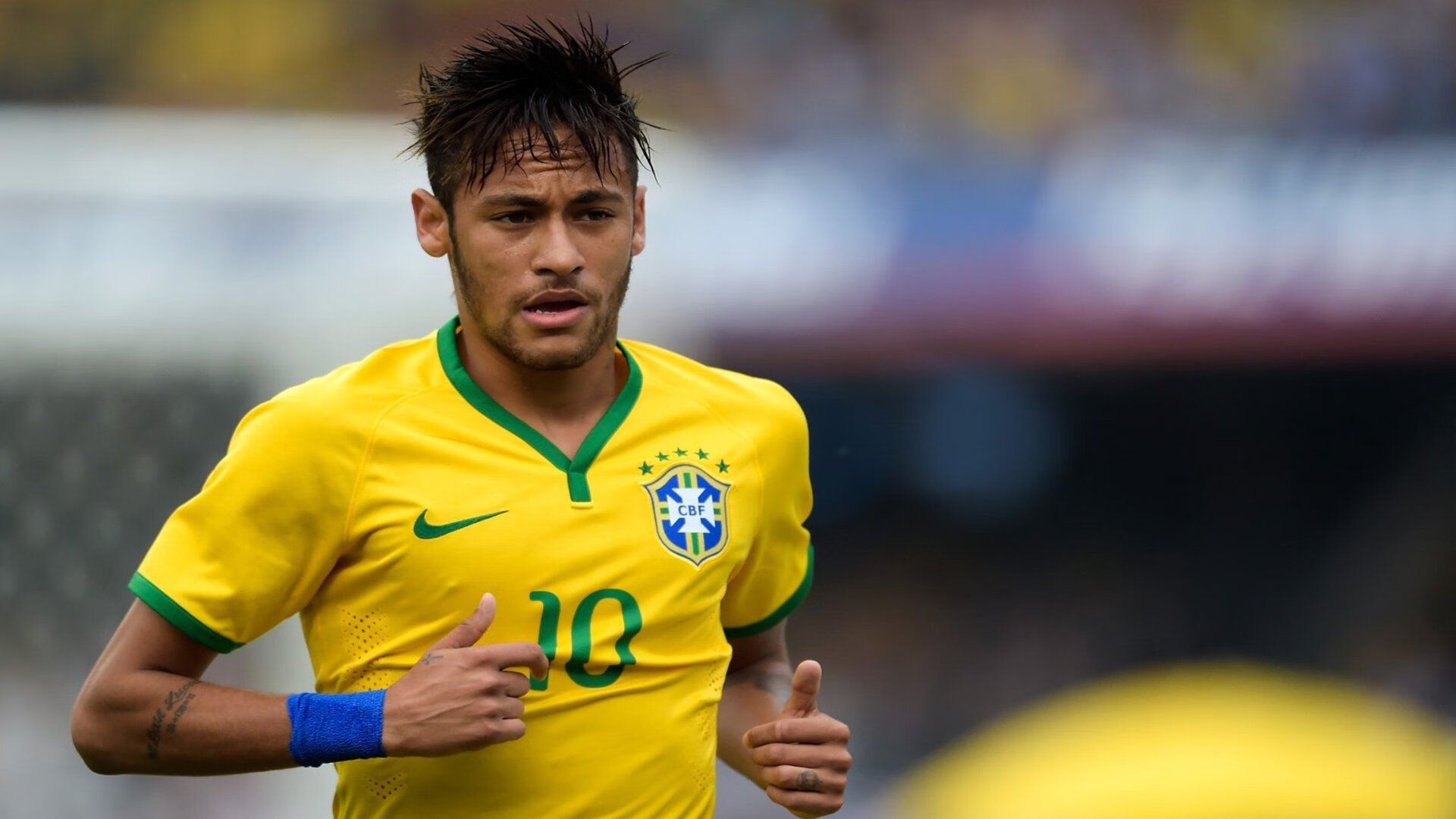 AYX体育官网-中国队在巴黎奥运会比赛中多次利用边路进攻，北京奥运会中国男足对巴西